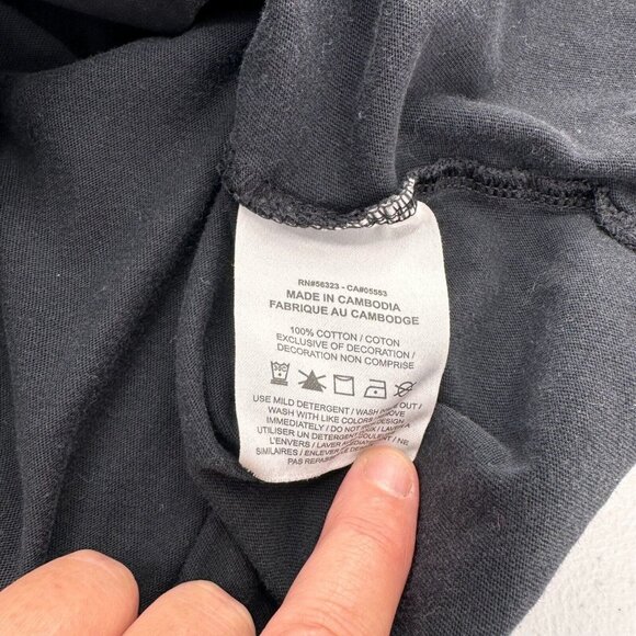 Nike Youth Black Tee "Be A Beast" Gold Graphic Short Sleeve Cotton Shirt M - Picture 3 of 7